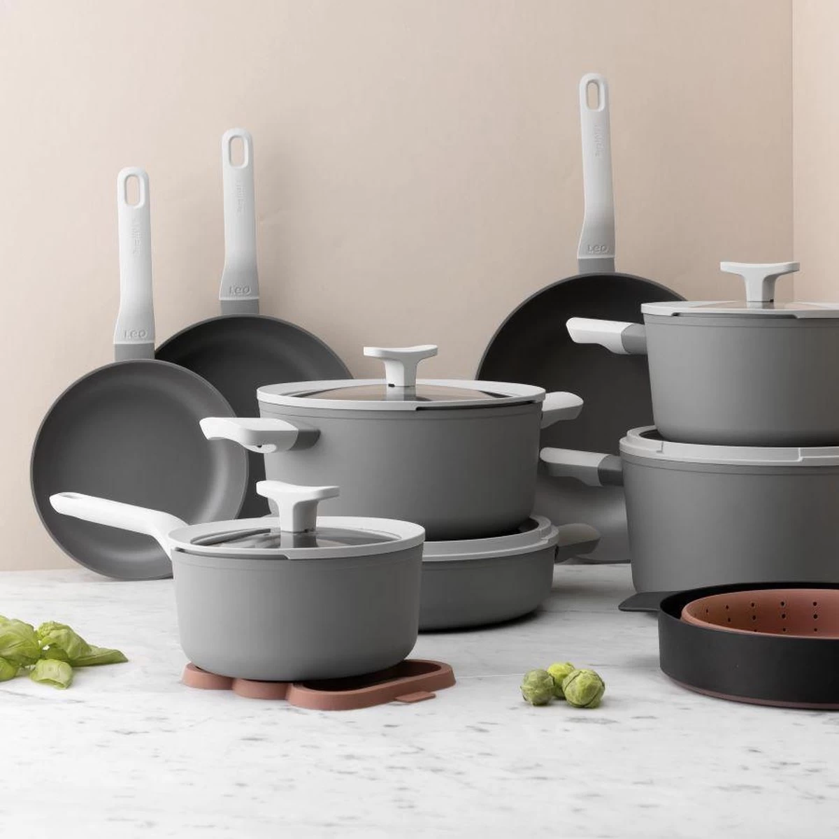 BergHOFF Leo Hapjespan Stone - 28 Cm - Met Glazen Deksel - Afbeelding 4